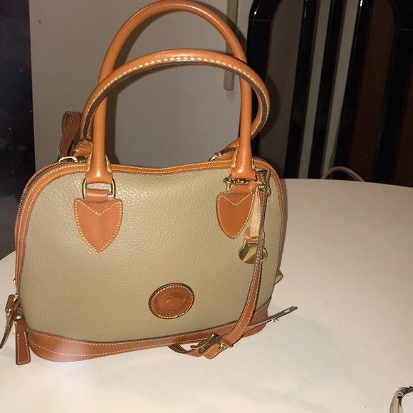 Dooney & Bourke Handbags - Dooney & Bourke Crossbody